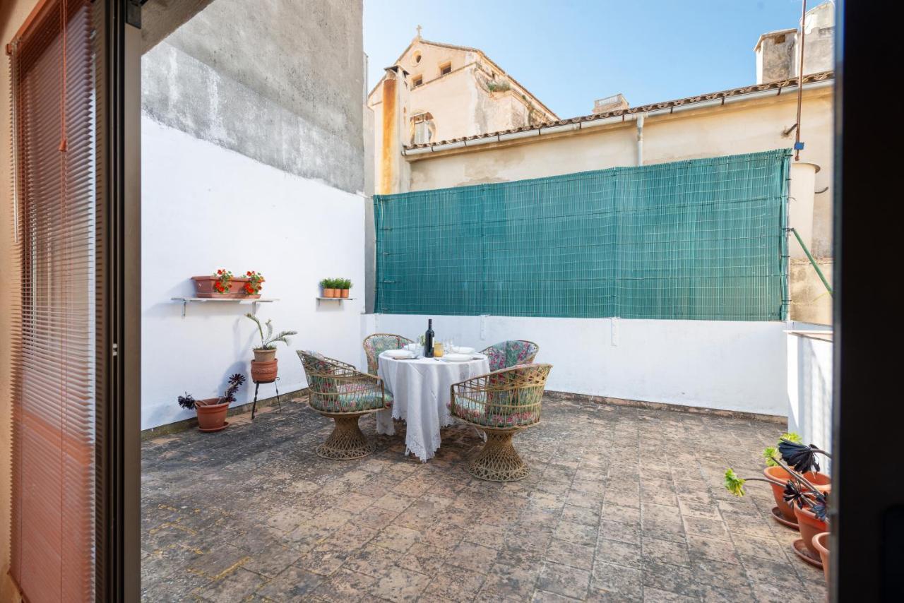 Townhouse Bregat Holiday home